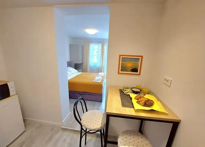 Daire City Beach Apartment